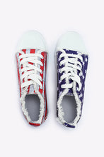 Ladda upp bild till gallerivisning, Star Striped Lace-up Canvas Sneakers
